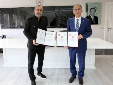 SDÜ ile Kadirzade Arasında Üniversite-Sanayi İş Birliğini Güçlendirecek İki Önemli İmza
