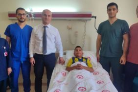 SDÜ’den Minik Hastaya Umut: Büyümeyi Durdurmayan Skolyoz Cerrahisi
