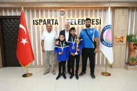 Senirkent’in Genç Pehlivanları Başdeğirmen’den Tam Not Aldı
