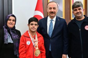 Vali Abdullah Erin, Dünya Şampiyonu Gururumuz Adem Baş’ı Ağırladı