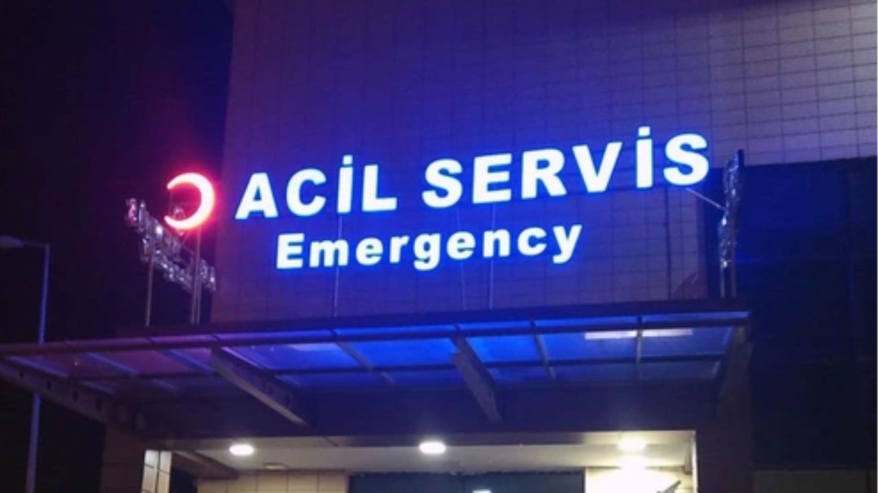 Burdur’da KYK Yurdunda Zehirlenme Alarmı: 52 Öğrenci Hastaneye Kaldırıldı!