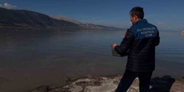 Eğirdir Gölü’nde Yasa Dışı Balık Avına Geçit Yok: 50 Kilo Gümüşi Havuz Balığına El Konuldu, Ağır Ceza Yolda!