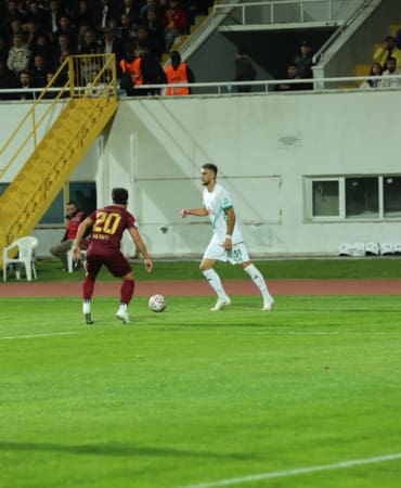 Isparta 32 Spor’dan Nefes Kesen Geri Dönüş Yetmedi: Elazığspor’a 4-3 Mağlup Oldu!