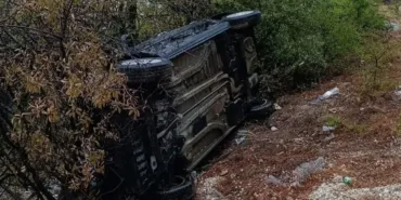Isparta-Burdur Dağ Yolunda Dehşet! Kontrolden Çıkan Otomobil Ağaçlara Saplandı: 2 Yaralı Kurtarıldı