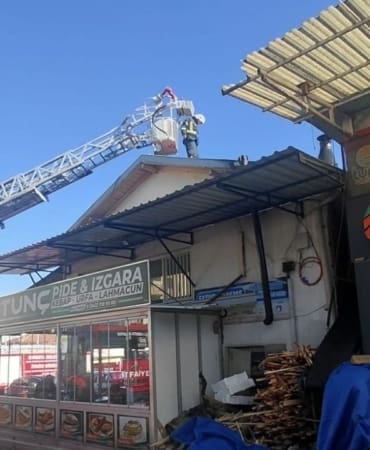 Isparta Davraz’da Pide Salonunda Korkutan Yangın! İtfaiye Hızla Müdahale Etti