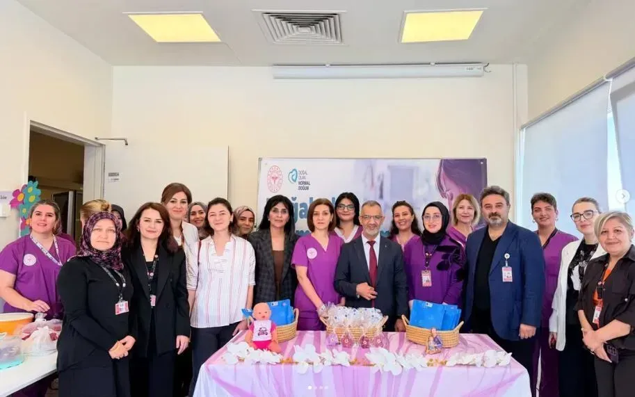 Isparta Şehir Hastanesi’nden Anne ve Bebek Sağlığına Dev Destek: Normal Doğumun Mucizesi Vurgulandı!