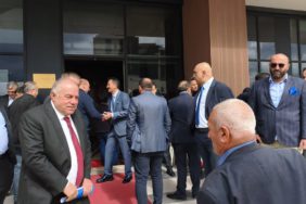 Isparta Ticaret Borsası’nda Büyük Yarış Başladı: İki Güçlü İsim Karşı Karşıya!