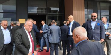 Isparta Ticaret Borsası’nda Büyük Yarış Başladı: İki Güçlü İsim Karşı Karşıya!