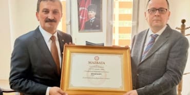 Isparta Ticaret Borsası’nda Hüdai Şahin Dönemi Resmileşti: Yeni Hedefler Belirlendi!
