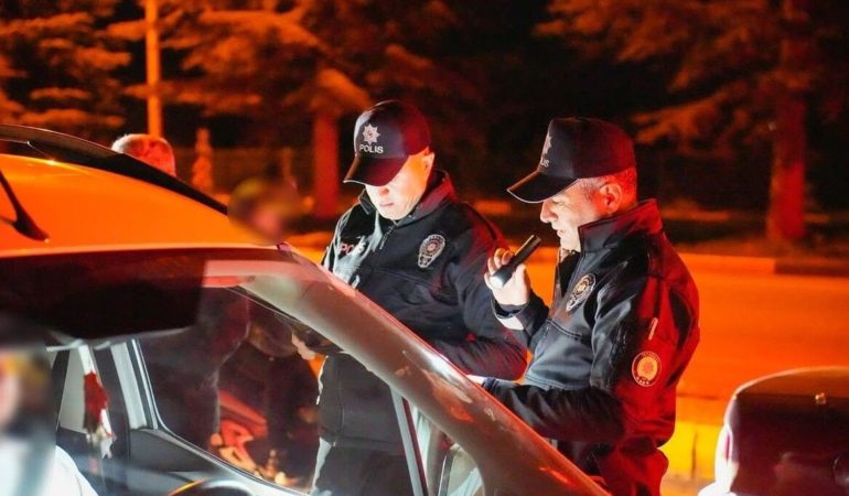 Isparta’da Asayiş Alarmı: Polis 3 Kritik Noktada Şok Denetim Yaptı!