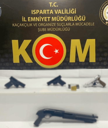 Isparta’da Dev Kaçakçılık Operasyonu: Binlerce Ürün ve Silah Ele Geçirildi!