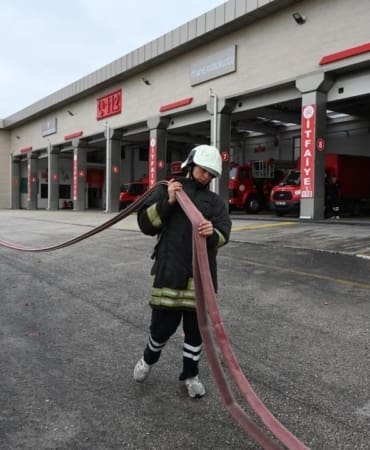 Isparta’da Geleceğin Kahramanları Yetişiyor: İtfaiyeci Adayları Dualarla Sahada!