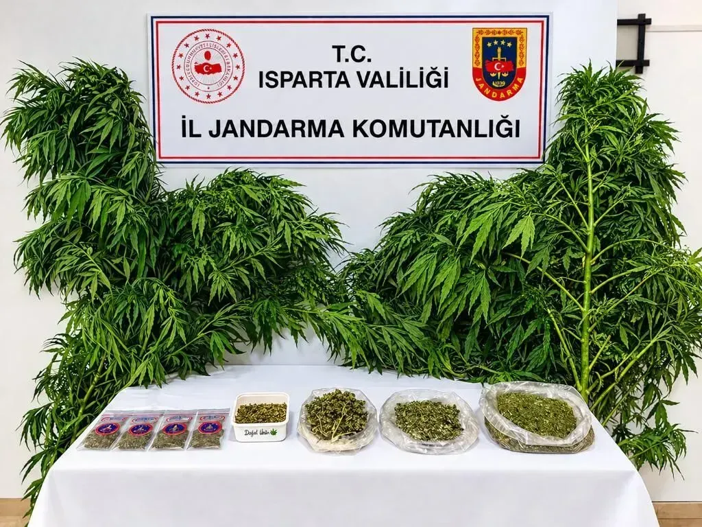 Isparta’da Zehir Tacirlerine Büyük Darbe: 62 Gözaltı, Milyonluk Uyuşturucu Ele Geçirildi!