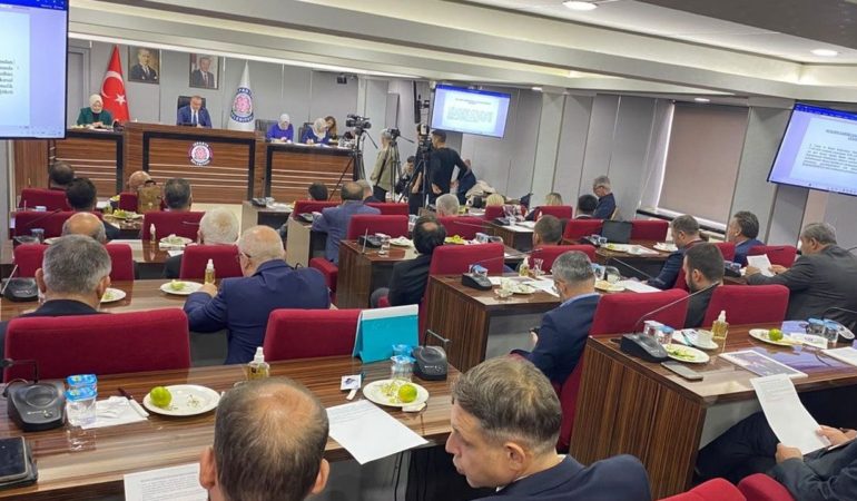 Isparta’nın Gülü ve Davraz’ı Çin’i Fethetti: Wuhan’da Büyük İlgi!