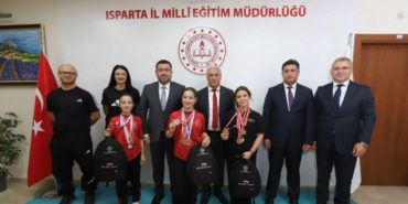 Isparta’nın Gururu Kadir Boylu Ortaokulu’ndan Türkiye’ye Damga Vuran Başarılar!