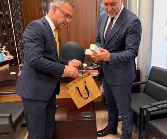 Isparta’nın Markaları Ankara’da Zirveye Çıkıyor: Osman Gülay’dan Gönüllü Tanıtım Atağı!