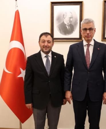Isparta’ya Sağlıkta Büyük Hamle! Bakanlık Kapıları Aralandı, Sürpriz Yatırımlar Yolda!