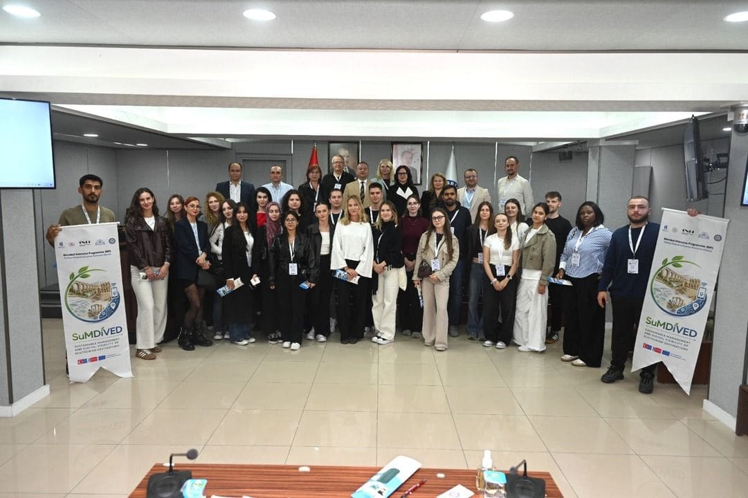 Isparta’ya Uluslararası Çıkarma: 4 Ülkeden Erasmus Heyeti Belediyeye Hayran Kaldı!