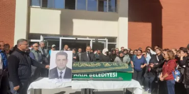 Isparta’yı Yasa Boğan Veda! SDÜ’nün Sevilen Hocası Gözyaşlarıyla Uğurlandı