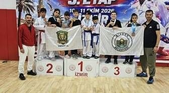 İzmir’de Isparta Rüzgarı: Karate Şampiyonlarından Madalya Yağmuru!