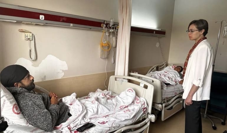 Keçiborlu Kazası Sonrası SDÜ Başhekiminden Yaralılara Moral Ziyareti!