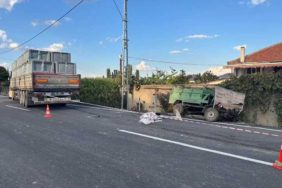 Şarkikaraağaç’ta Akıl Almaz Sorumsuzluk: Yol Ortasındaki Kum Tuzağı Kazaya Neden Oldu!