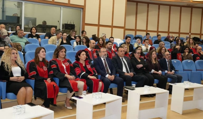 SDÜ Eczacılık’ta Beyaz Önlük Coşkusu: Geleceğin Sağlık Neferleri Göreve Hazır!
