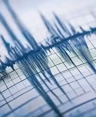 Son Dakika: Isparta Sallandı! Orta Şiddetli Deprem Paniğe Neden Oldu