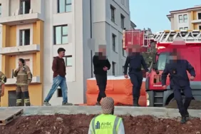 Yalvaç’ta Maaş Gerilimi: İnşaat İşçisi Çatıya Çıktı, Ekipler Nefes Kesen Operasyonla Kurtardı!